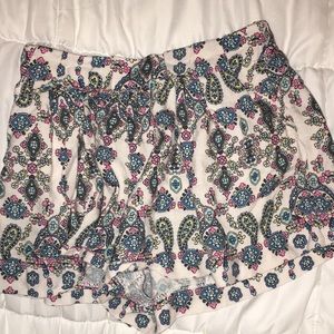 Cute shorts from Zara with pockets